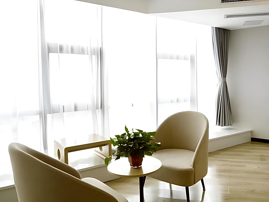 GreenTree Inn Exhibition Center University Road Hotel