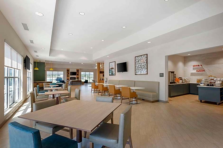 Comfort Suites Richmond East