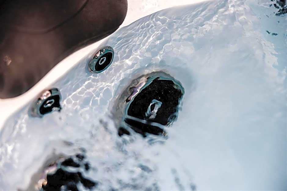 Marshall Meadows Manor House