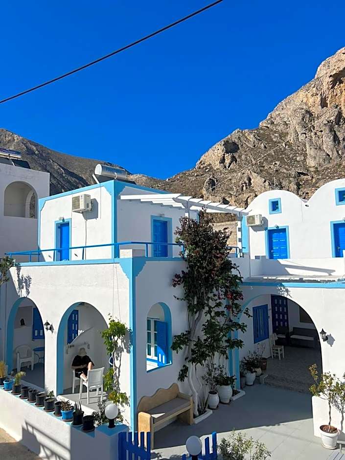 Anna Maria Rooms Santorini