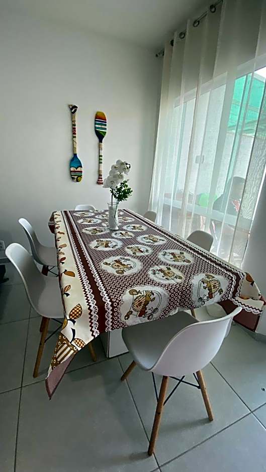 Casa Moderna na Praia do Peró