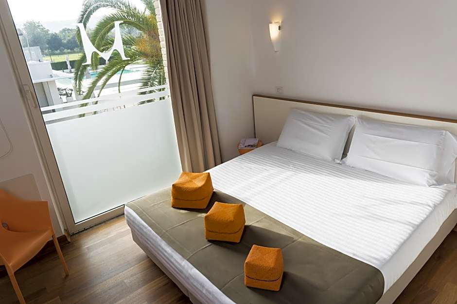Finis Africae Hotel