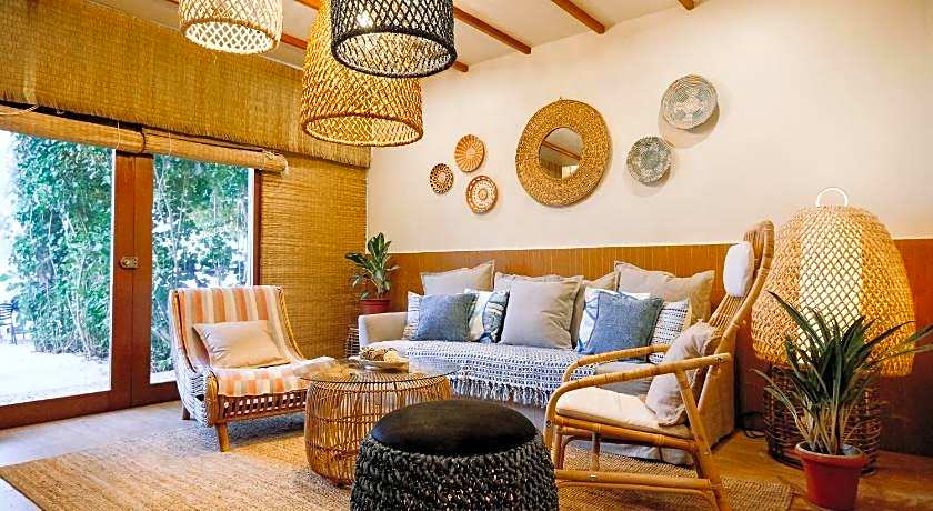 Katig Beachfront Boutique Hotel