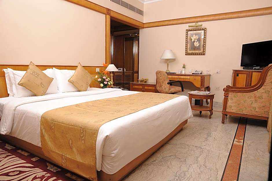 Suite — 5 fotoğraftan 1. fotoğraf