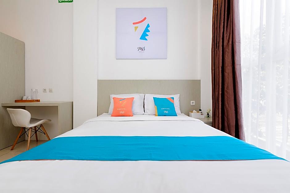 Sans Hotel La Vida Malang