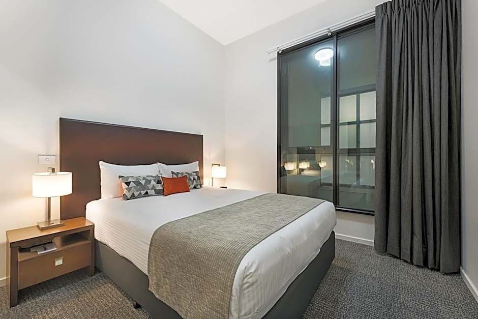 Melbourne CBD Central Apartment Hotel Official