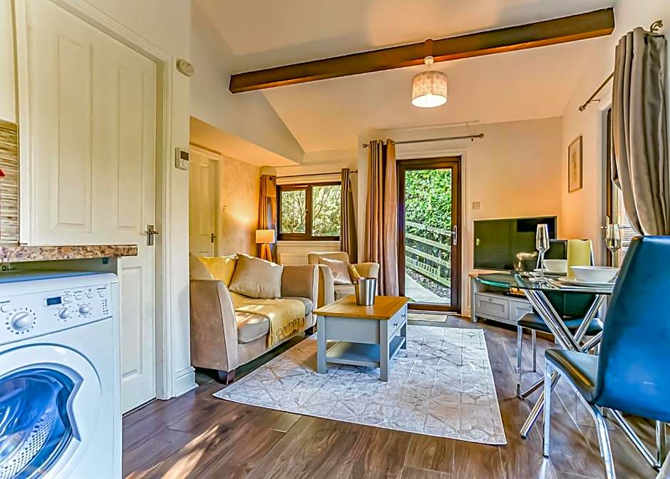 Herons Lake Retreat