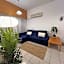Makenzie 2 rooms first line beach