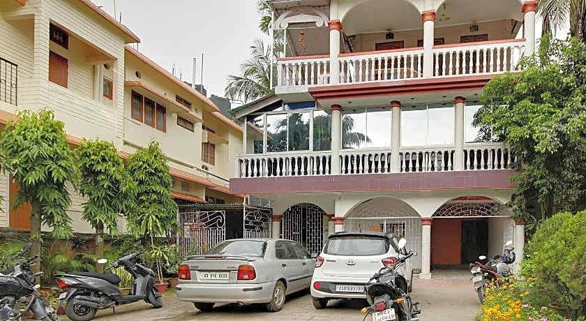 Pogl Brahmaputra Guest House by OYO Rooms – Guwahati, TX