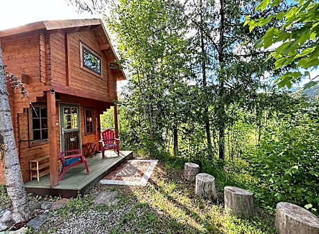Idyllic Cabin Retreat Only 5 Minutes Away From Nelson