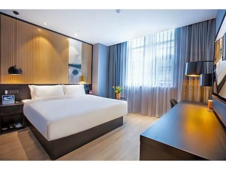 Huazhu - Deluxe Bed Room