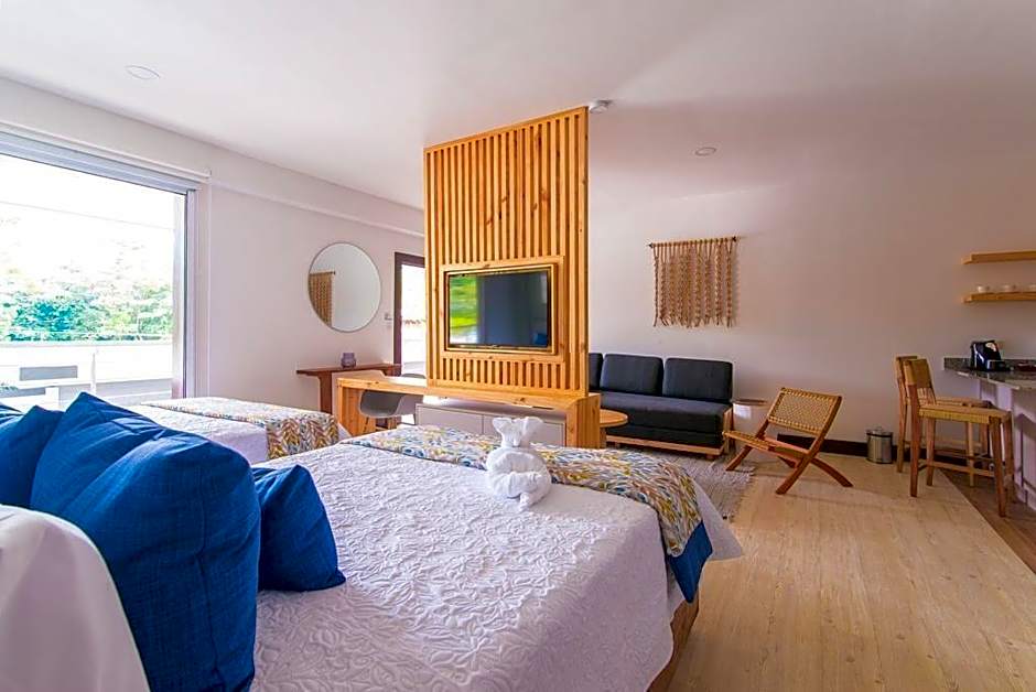 Hotel Paradise Bay