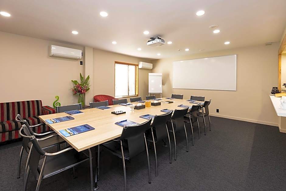 Airport Gateway Motor Lodge