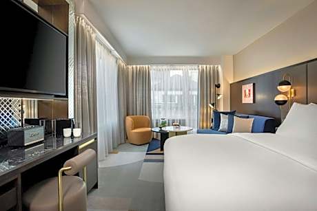 Neues Schloss Privat Hotel Zurich, Autograph Collection