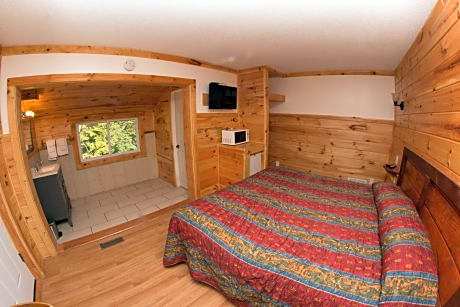 King Hendrick Motel and Suites