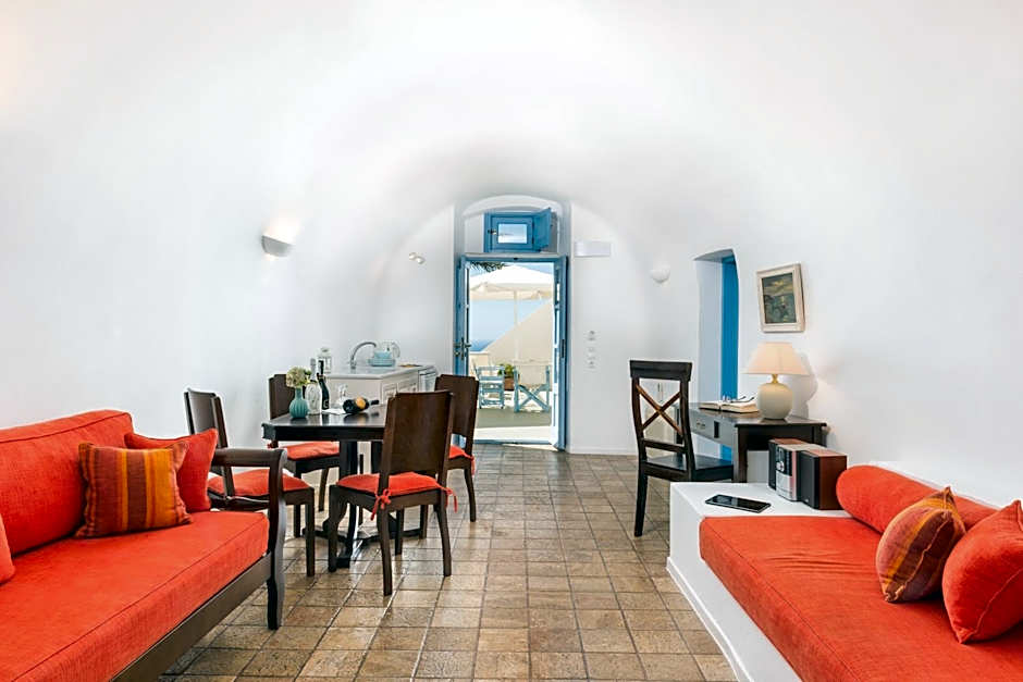 Pantelia Suites