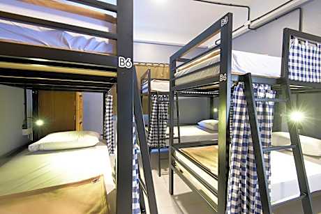 1 Person in 8-Bed Dormitory - Female Only