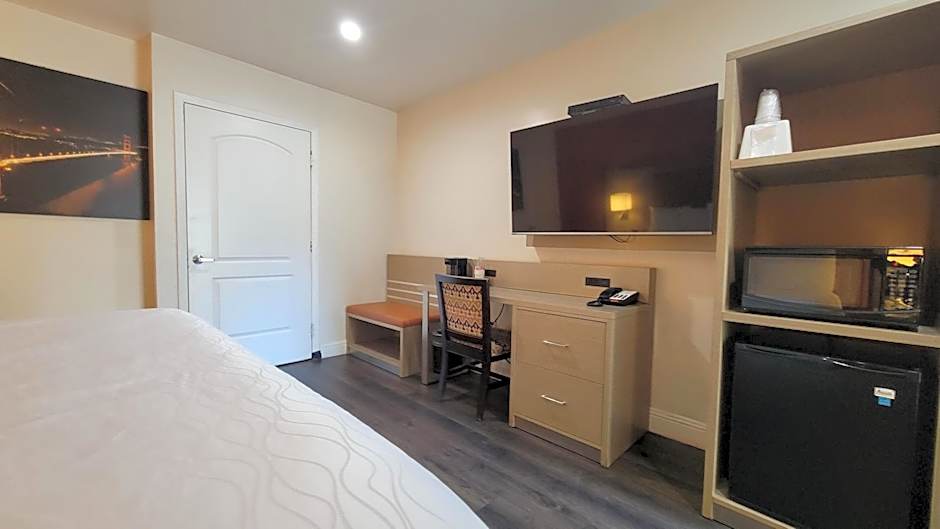 Presidio Parkway Inn