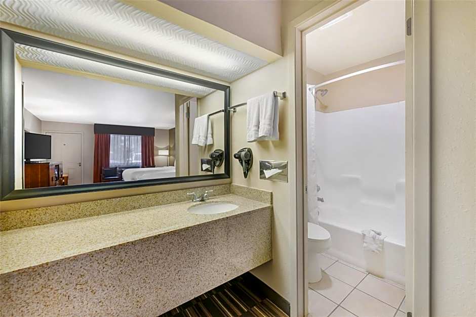 Best Western Executive Inn