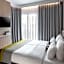 Holiday Inn Express Dusseldorf- Hauptbahnhof By IHG