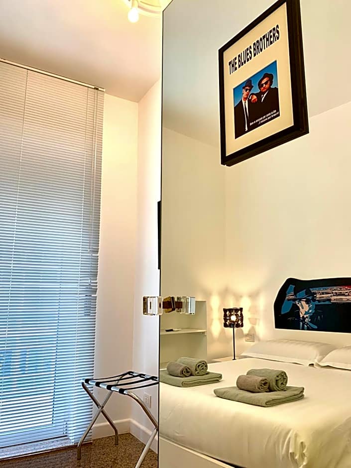 Red Carpet rooms