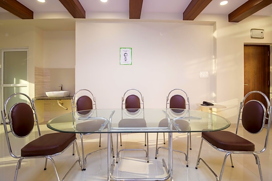 Itsy Hotels Arastu Inn