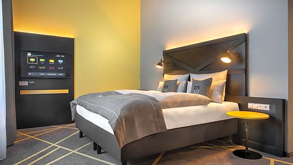 Holiday Inn - the niu, Fury Aschheim by IHG