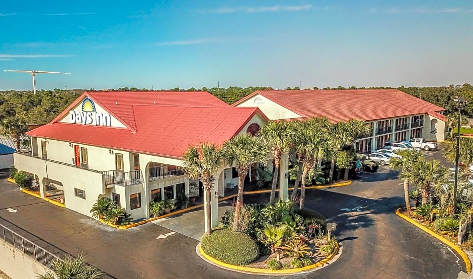 Days Inn by Wyndham Destin