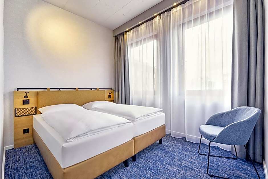 Sunday Hotel Düsseldorf Seestern