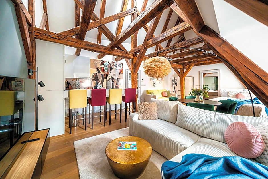 Old Royal Post Boutique Hotel & Premium Suites