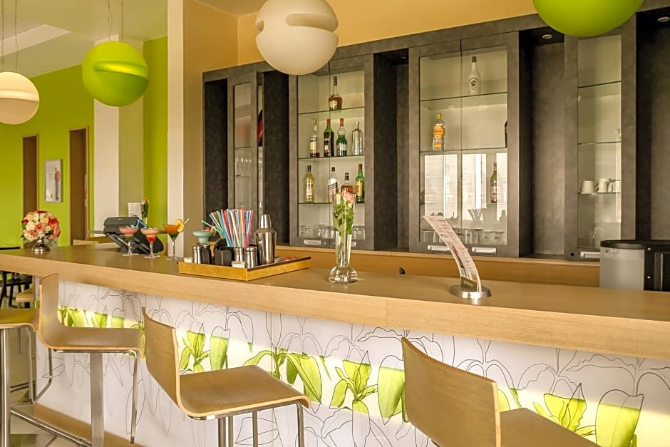 Ibis Constantine