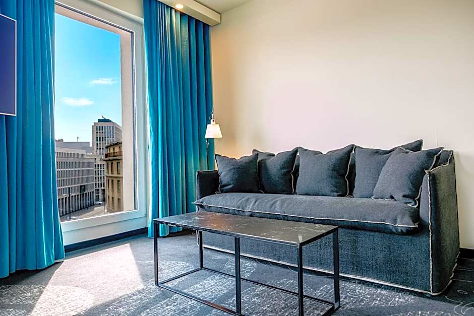 Motel One Frankfurt-Römer