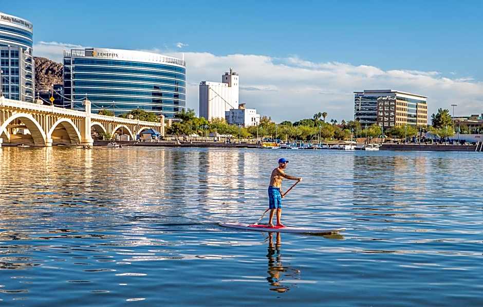 Holiday Inn Express & Suites Phoenix  Tempe By IHG