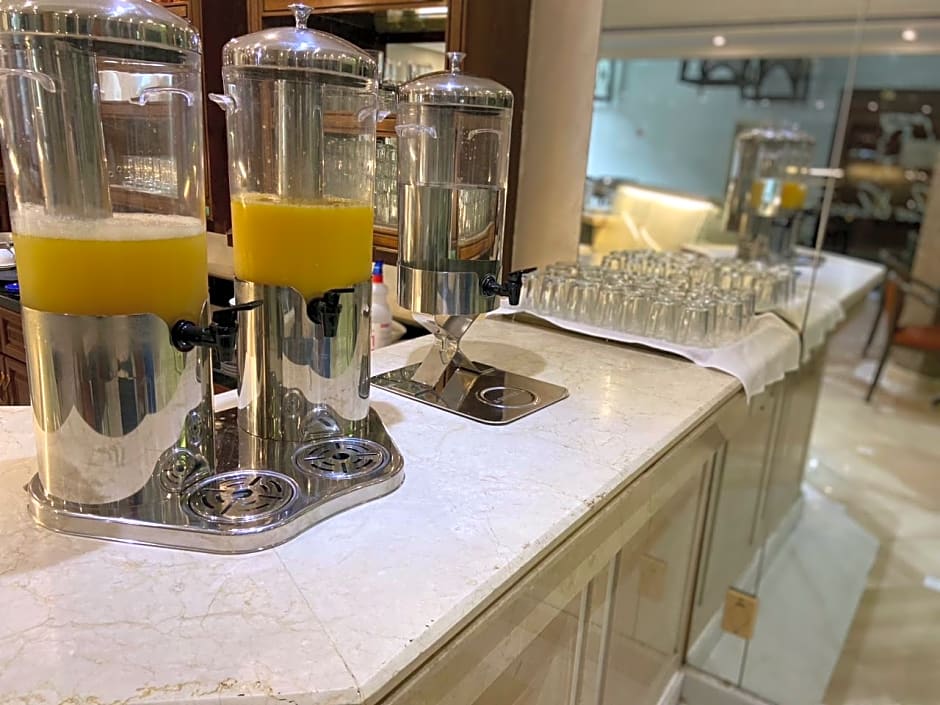 El Sheikh Suites Hotel
