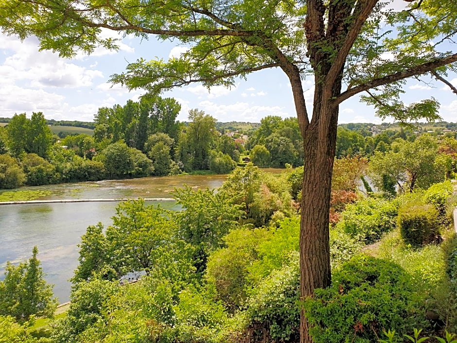 Grande maison escapade au bord de la rivière