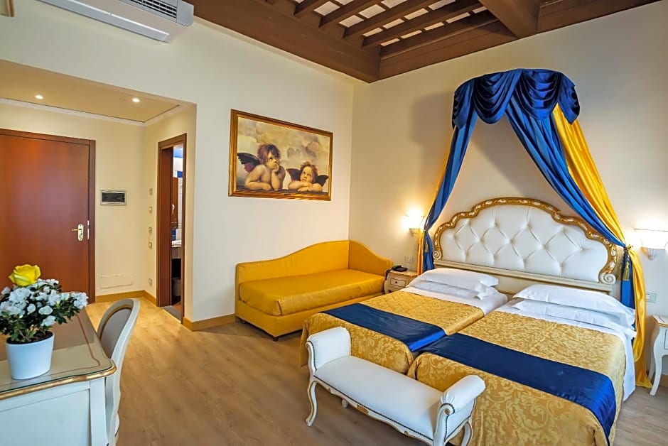 Porta Faenza Hotel