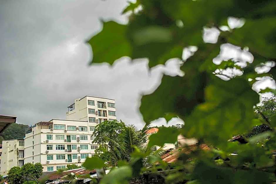 Foto 1 di 50 di The C Park Phuket