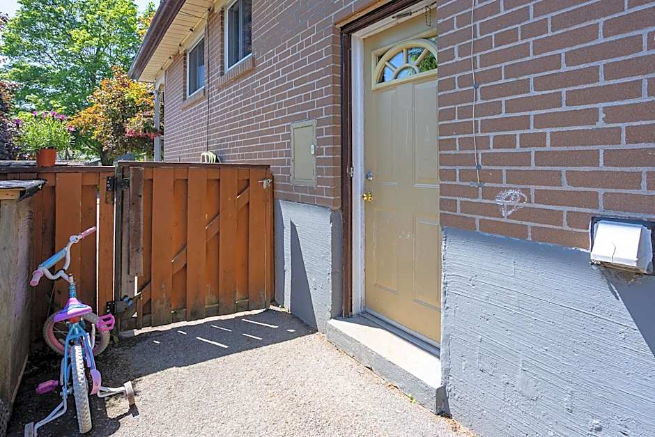 Private room with TVnetflix and free parking