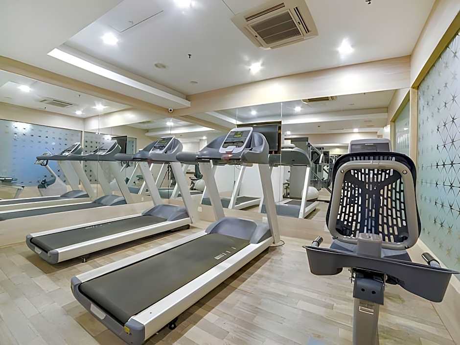 Lemon Tree Hotel Banjara Hills