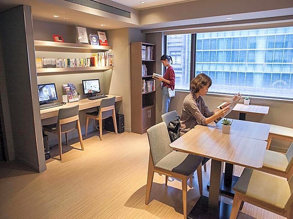 Royal Inn Taipei Linsen - Huashan 1914 Creative Park