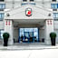 Super 8 by Wyndham Mississauga