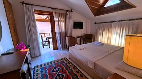 Economy Double or Twin Room