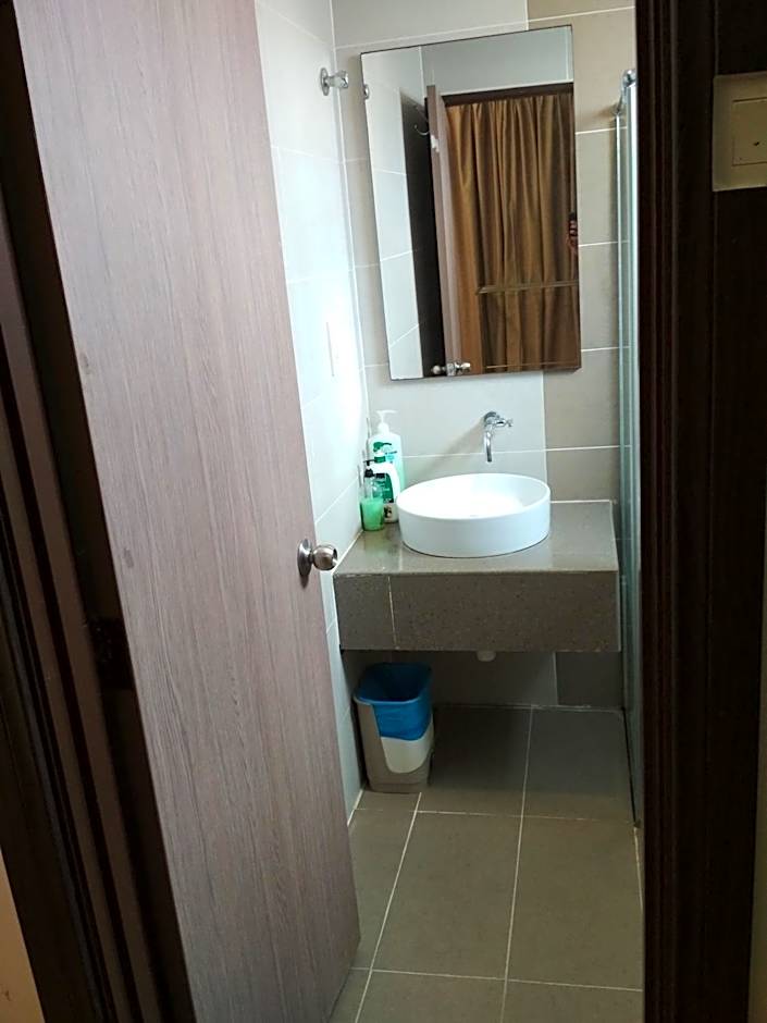 Classy Studio Apartment (KBCP)