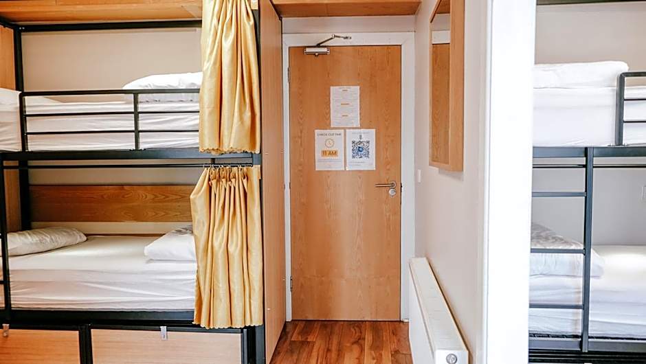 Garden Lane Backpackers