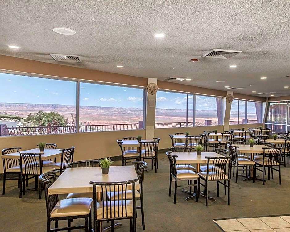 QUALITY INN VIEW OF LAKE POWELL - PAGE