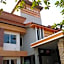 Winhouse Hotel