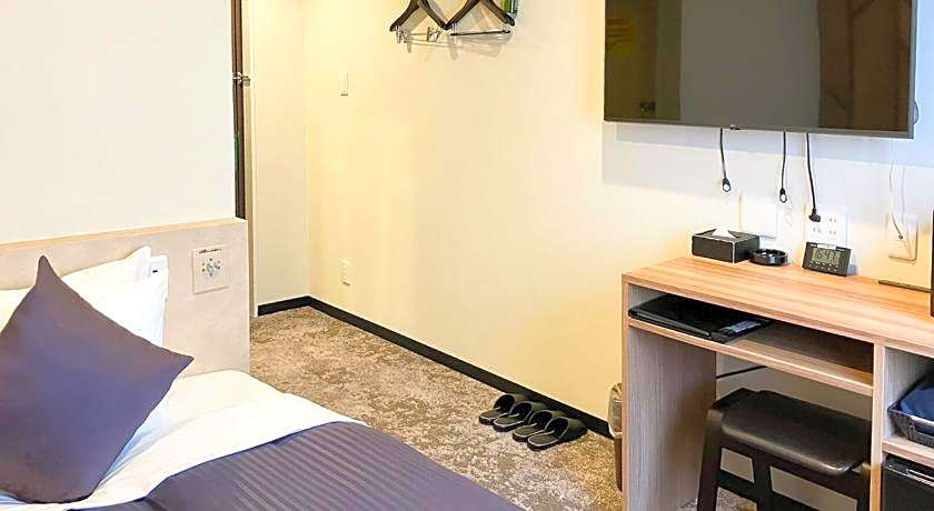 Hotel Livemax Chofuekimae