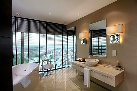 Suite with City View