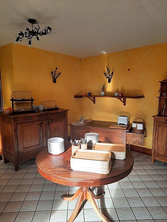 Logis Hôtel Le Relais De Beaucemaine