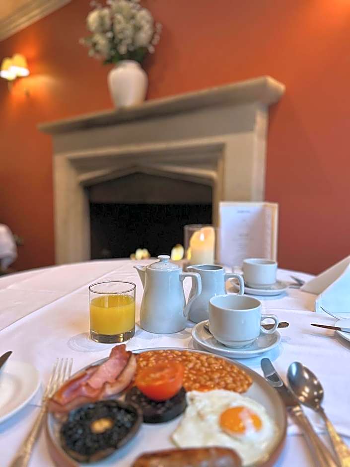 Ravenwood Hall Hotel